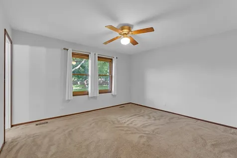 1526 Sycamore Lane Aurora IL 60504