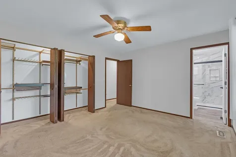 1526 Sycamore Lane Aurora IL 60504