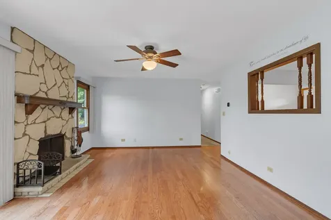 1526 Sycamore Lane Aurora IL 60504