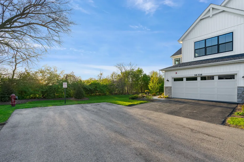 16316 South Wheatgrass Street Lockport IL 60441