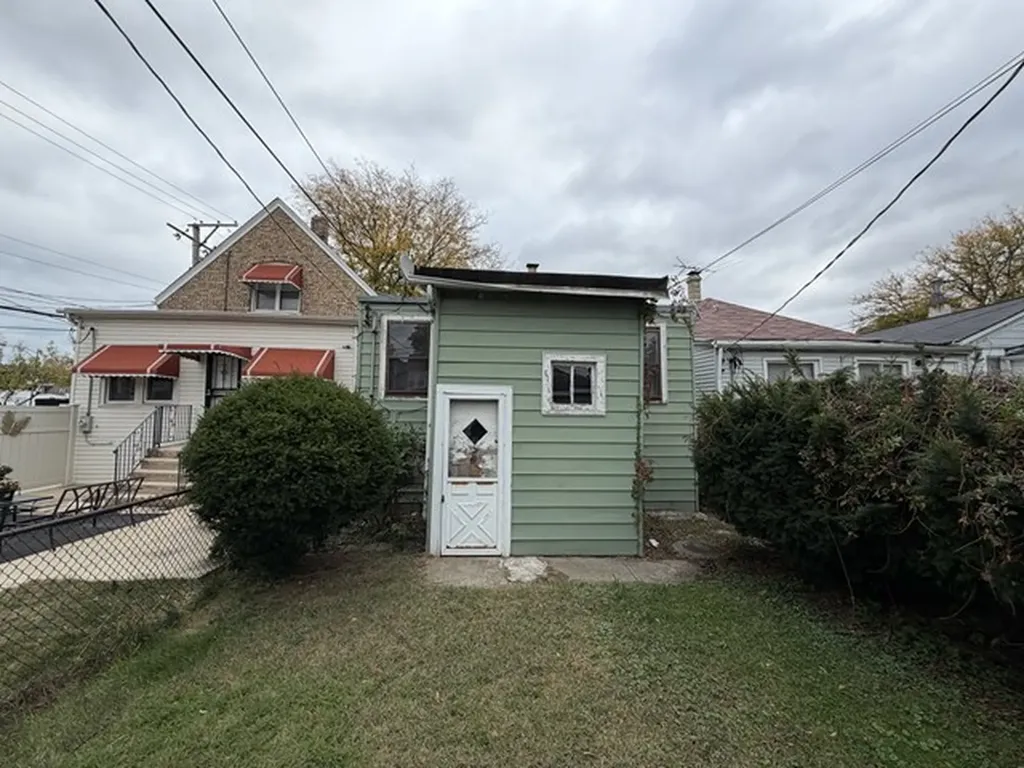 7514 South Rhodes Avenue Chicago IL 60619