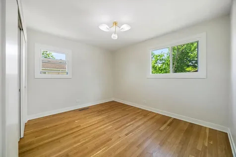 15023 Mission Avenue Oak Forest IL 60452