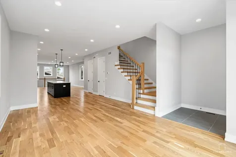 5330 South Mason Avenue Chicago IL 60638