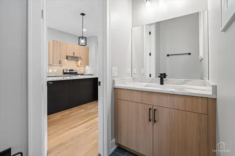 5330 South Mason Avenue Chicago IL 60638