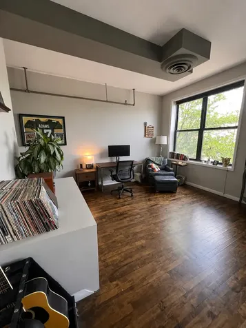 2013 West Division Street Chicago IL 60622