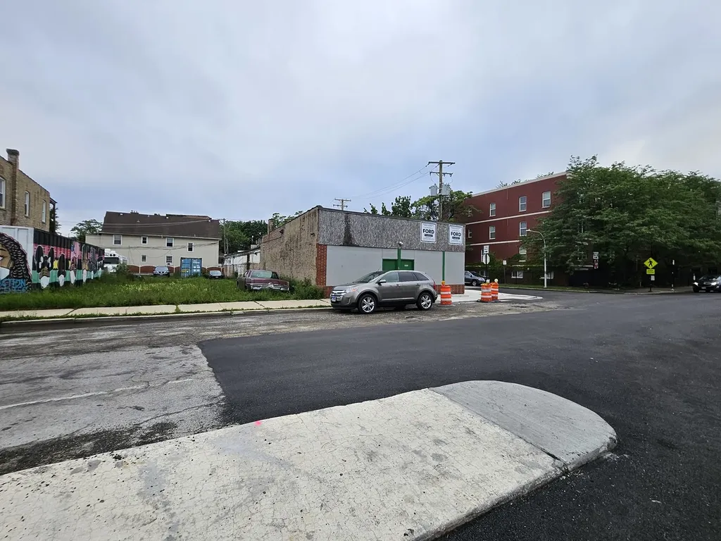 335 North Mason Avenue N Chicago IL 60644