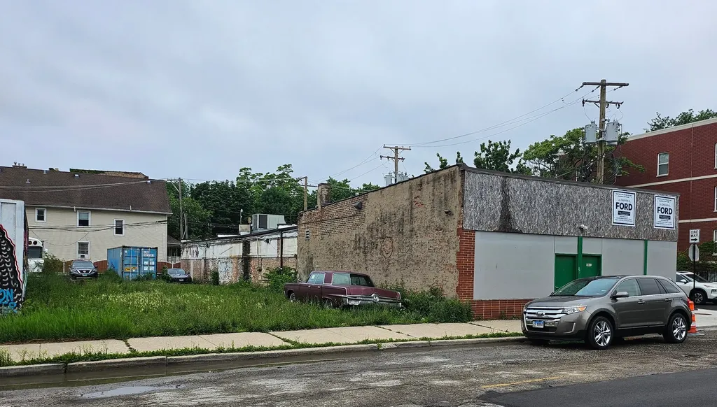 335 North Mason Avenue N Chicago IL 60644