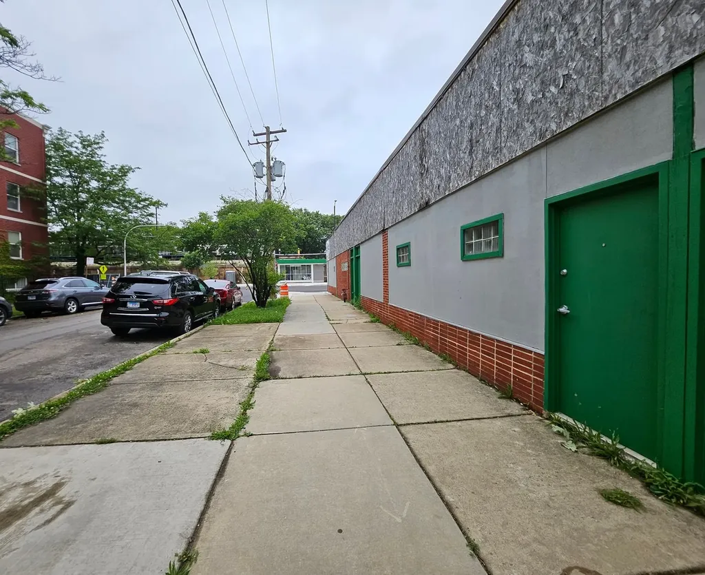 335 North Mason Avenue N Chicago IL 60644