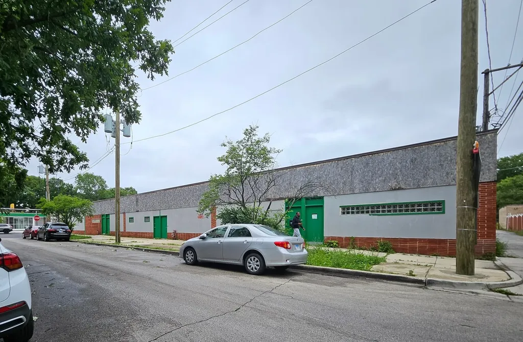 335 North Mason Avenue N Chicago IL 60644