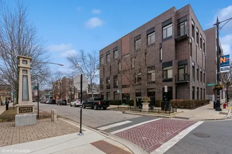 4003 North Wolcott Avenue Chicago IL 60613