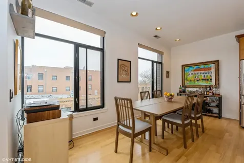 4003 North Wolcott Avenue Chicago IL 60613