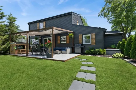 816 Adler Court Schaumburg IL 60194
