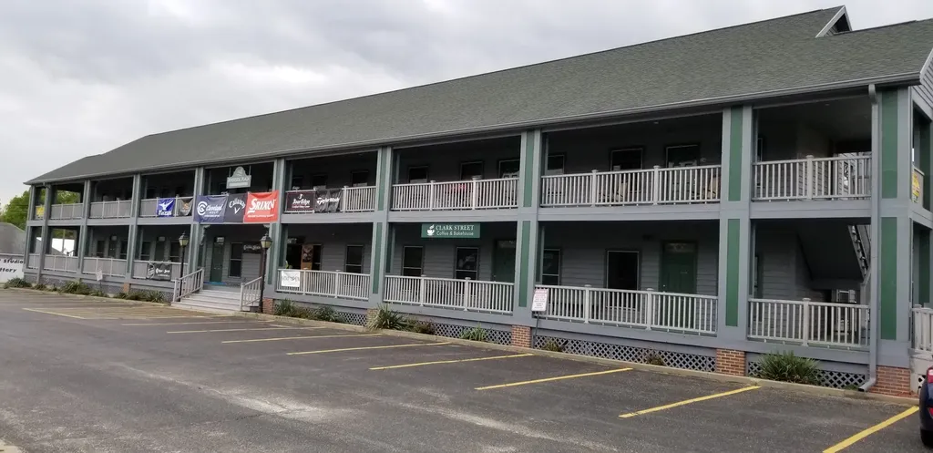 325 Clark Street Utica IL 61373