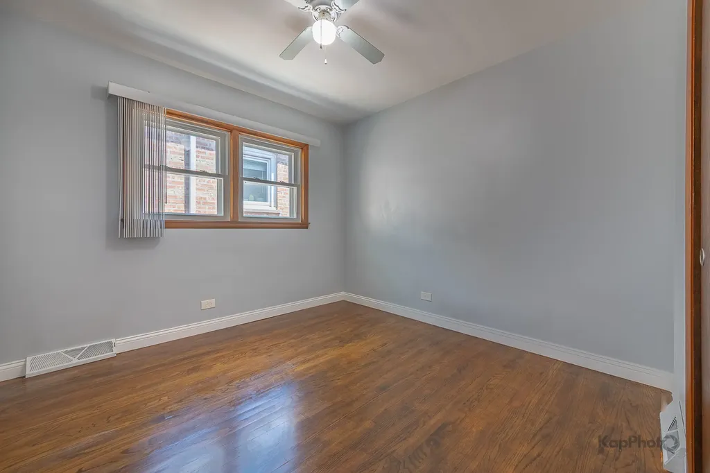 5157 South Kildare Avenue Chicago IL 60632