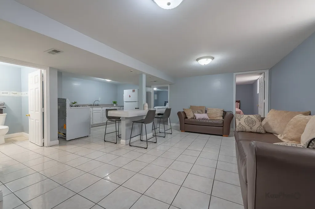 5157 South Kildare Avenue Chicago IL 60632