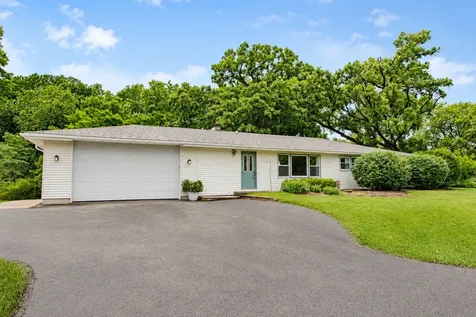 1317 North Oakwood Drive Mchenry IL 60050