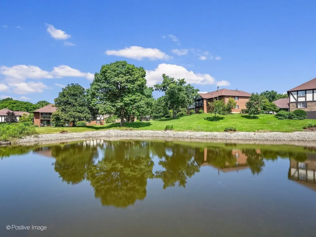 6820 Joliet Road Indian Head Park IL 60525