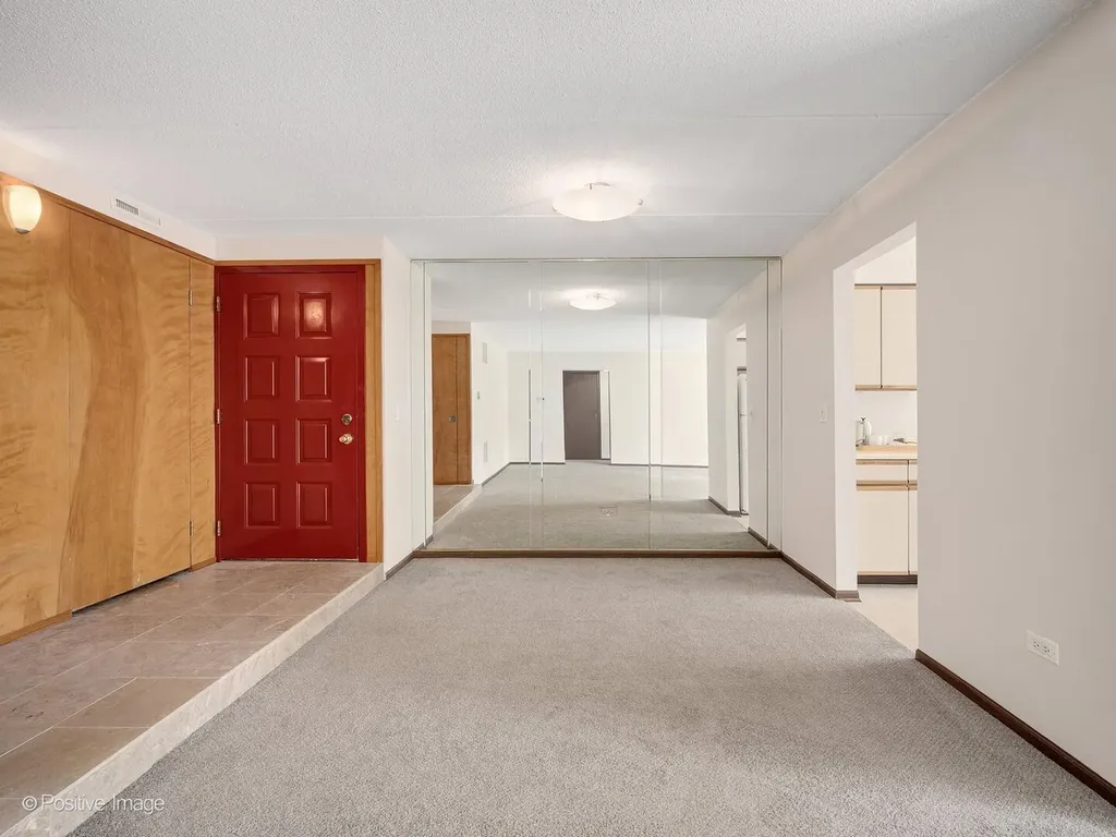 6820 Joliet Road Indian Head Park IL 60525