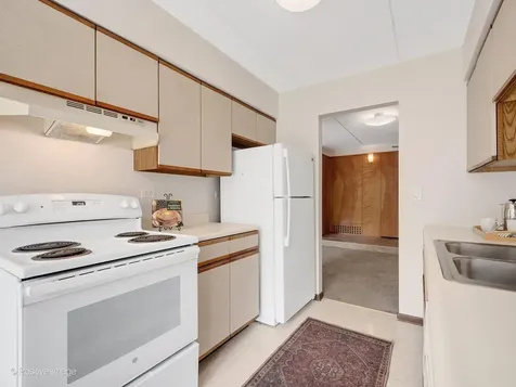 6820 Joliet Road Indian Head Park IL 60525