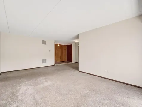 6820 Joliet Road Indian Head Park IL 60525