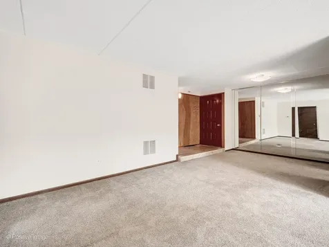 6820 Joliet Road Indian Head Park IL 60525