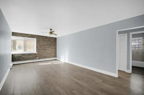 2046 East 72nd Place Chicago IL 60649