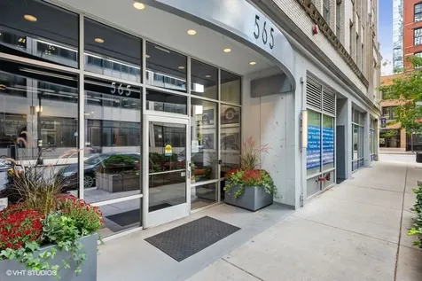 565 West Quincy Street Chicago IL 60661