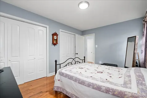 6250 North Kedvale Avenue Chicago IL 60646