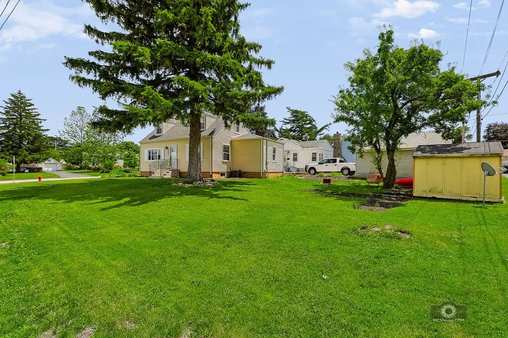 707 East 9th Street Lockport IL 60441