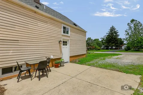 707 East 9th Street Lockport IL 60441