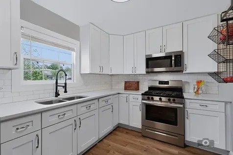 707 East 9th Street Lockport IL 60441