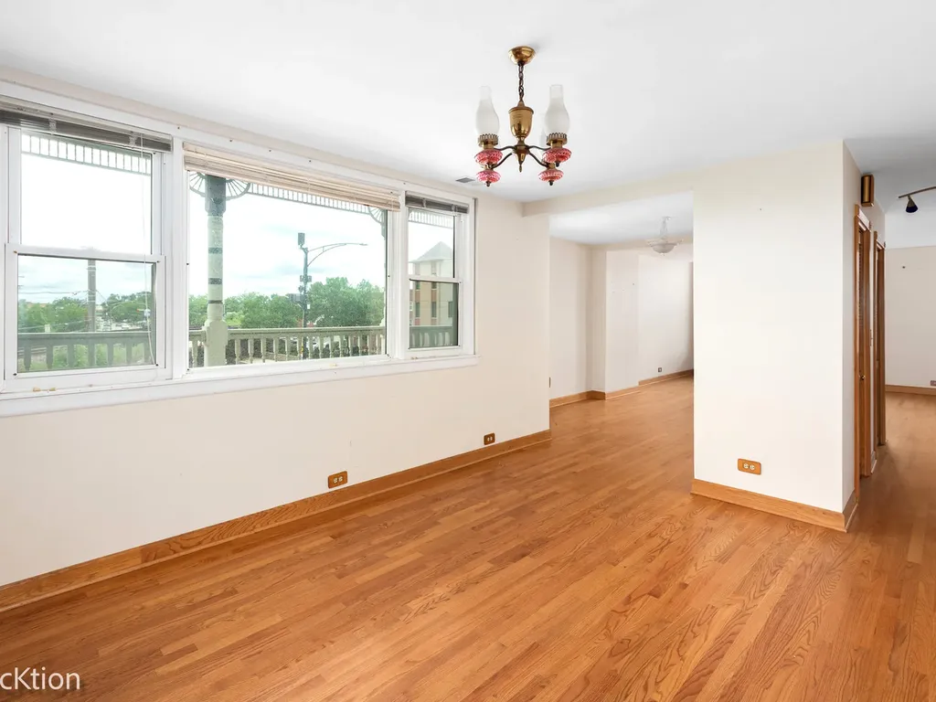 2506 North Clybourn Avenue Chicago IL 60614