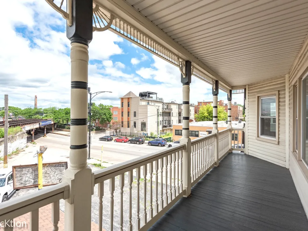 2506 North Clybourn Avenue Chicago IL 60614