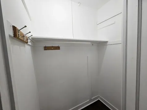 6551 North Francisco Avenue Chicago IL 60645