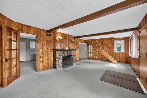 725 7TH Avenue Addison IL 60101