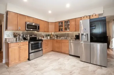 1909 East Maya Lane Mount Prospect IL 60056