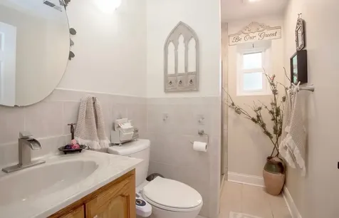 1909 East Maya Lane Mount Prospect IL 60056