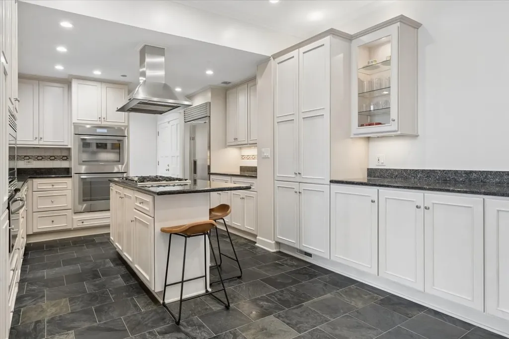2100 North Racine Avenue Chicago IL 60614