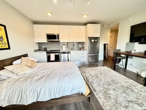 2407 West Eastwood Avenue Chicago IL 60625