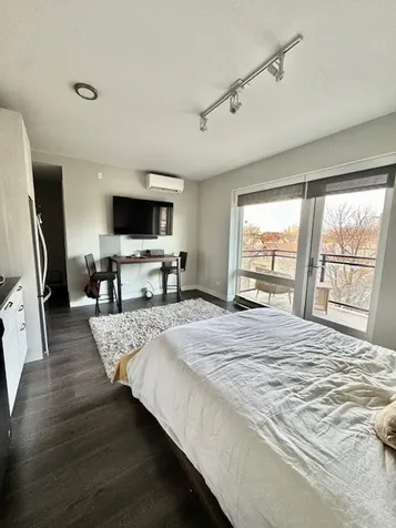 2407 West Eastwood Avenue Chicago IL 60625