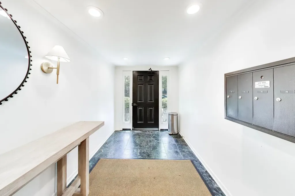 628 West Wrightwood Avenue Chicago IL 60614