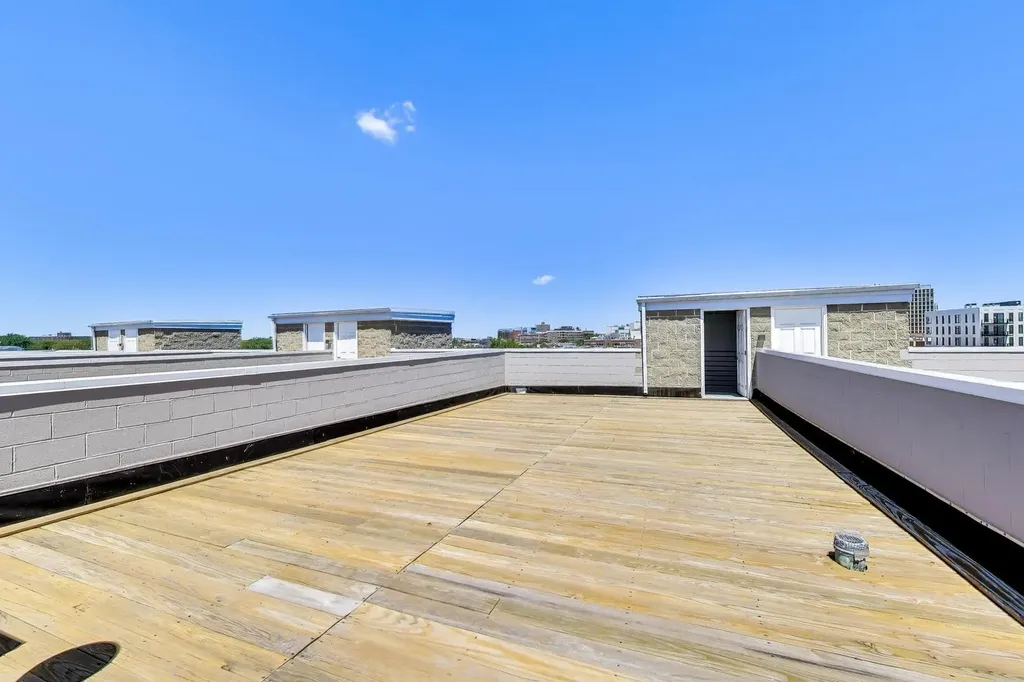 628 West Wrightwood Avenue Chicago IL 60614