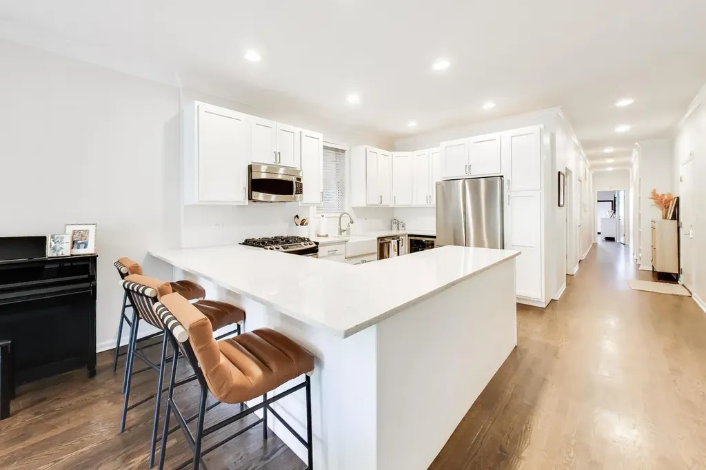 628 West Wrightwood Avenue Chicago IL 60614
