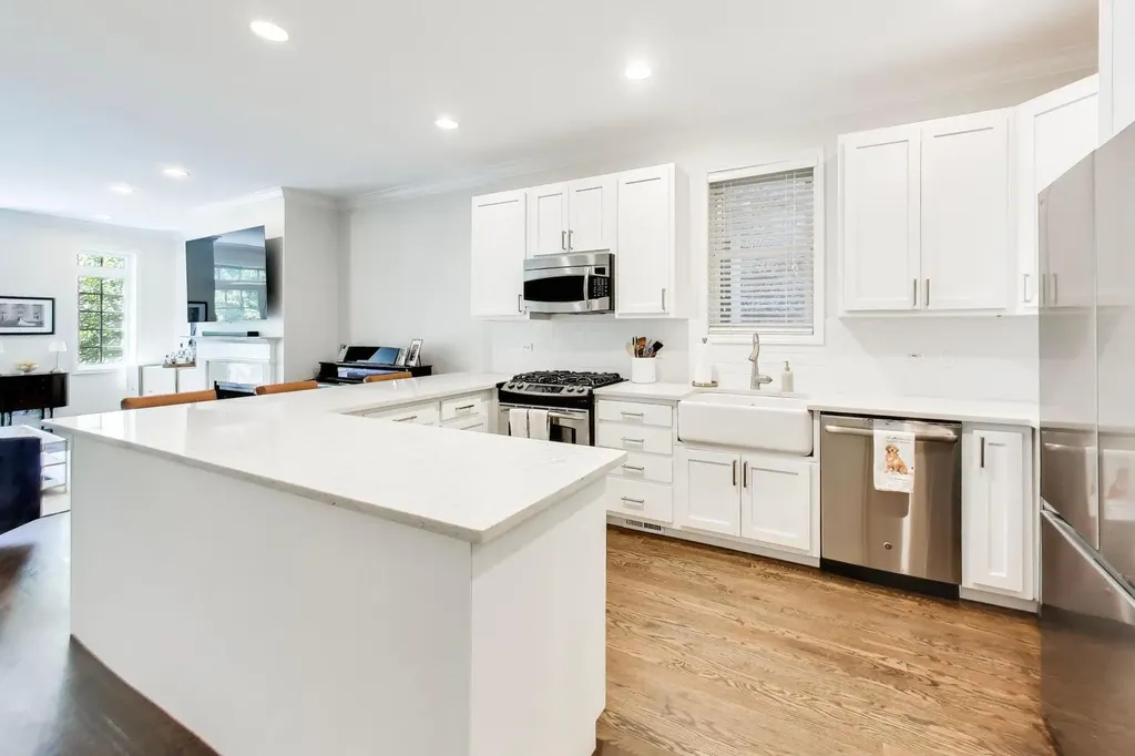 628 West Wrightwood Avenue Chicago IL 60614
