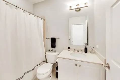 628 West Wrightwood Avenue Chicago IL 60614