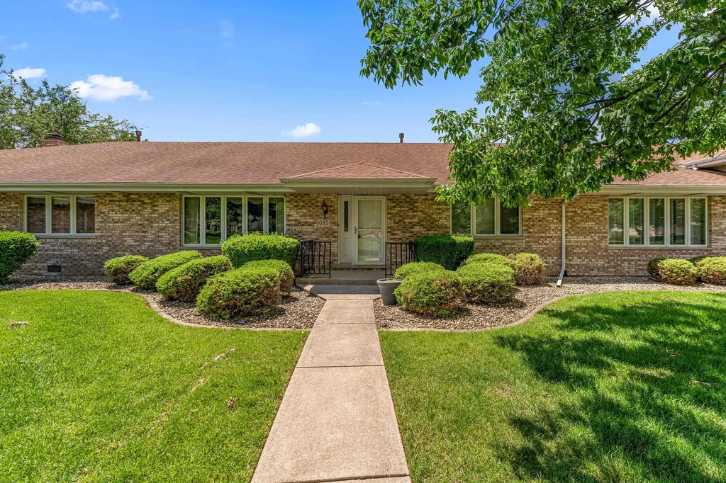 10851 Minnesota Court Orland Park IL 60467