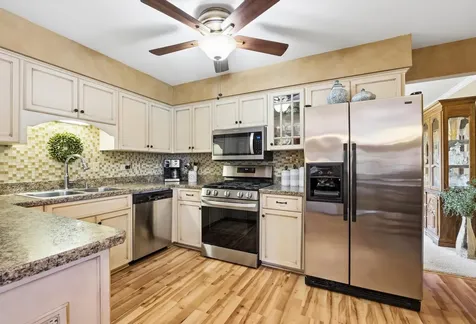 7006 Coachwood Trail Tinley Park IL 60477