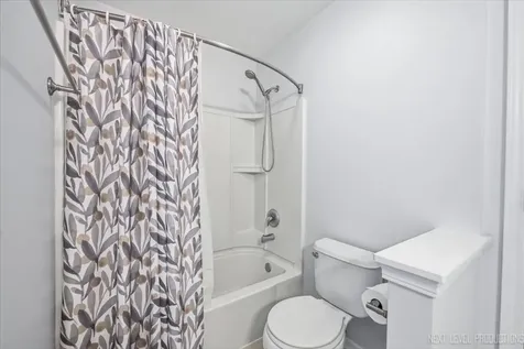 6N307 Whitmore Circle St. Charles IL 60174