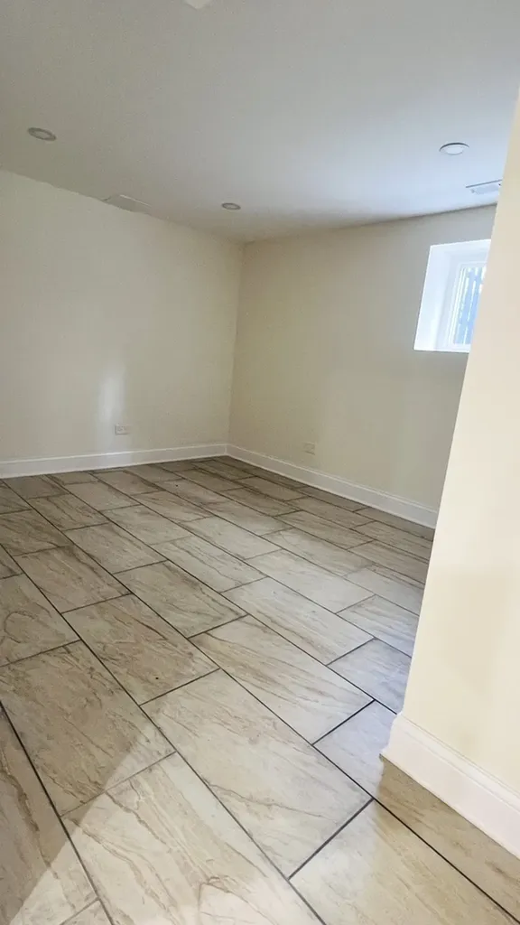 4107 West Addison Street Chicago IL 60641