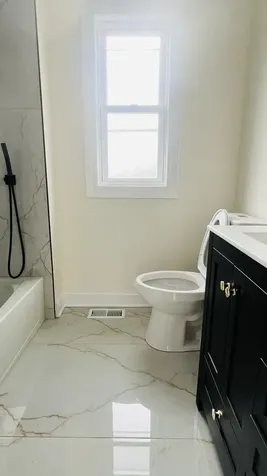 4107 West Addison Street Chicago IL 60641